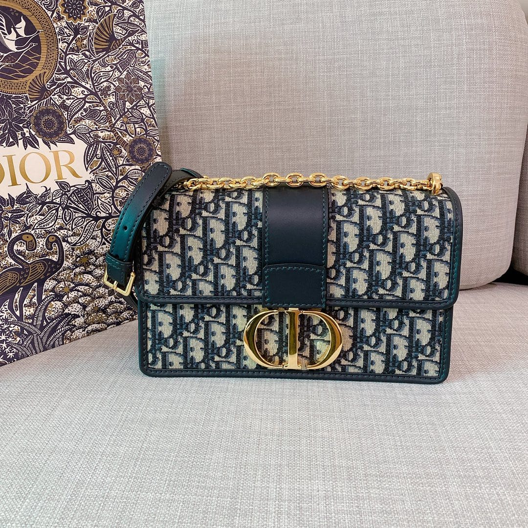 30 Montaigne Dior P3987080700090.3