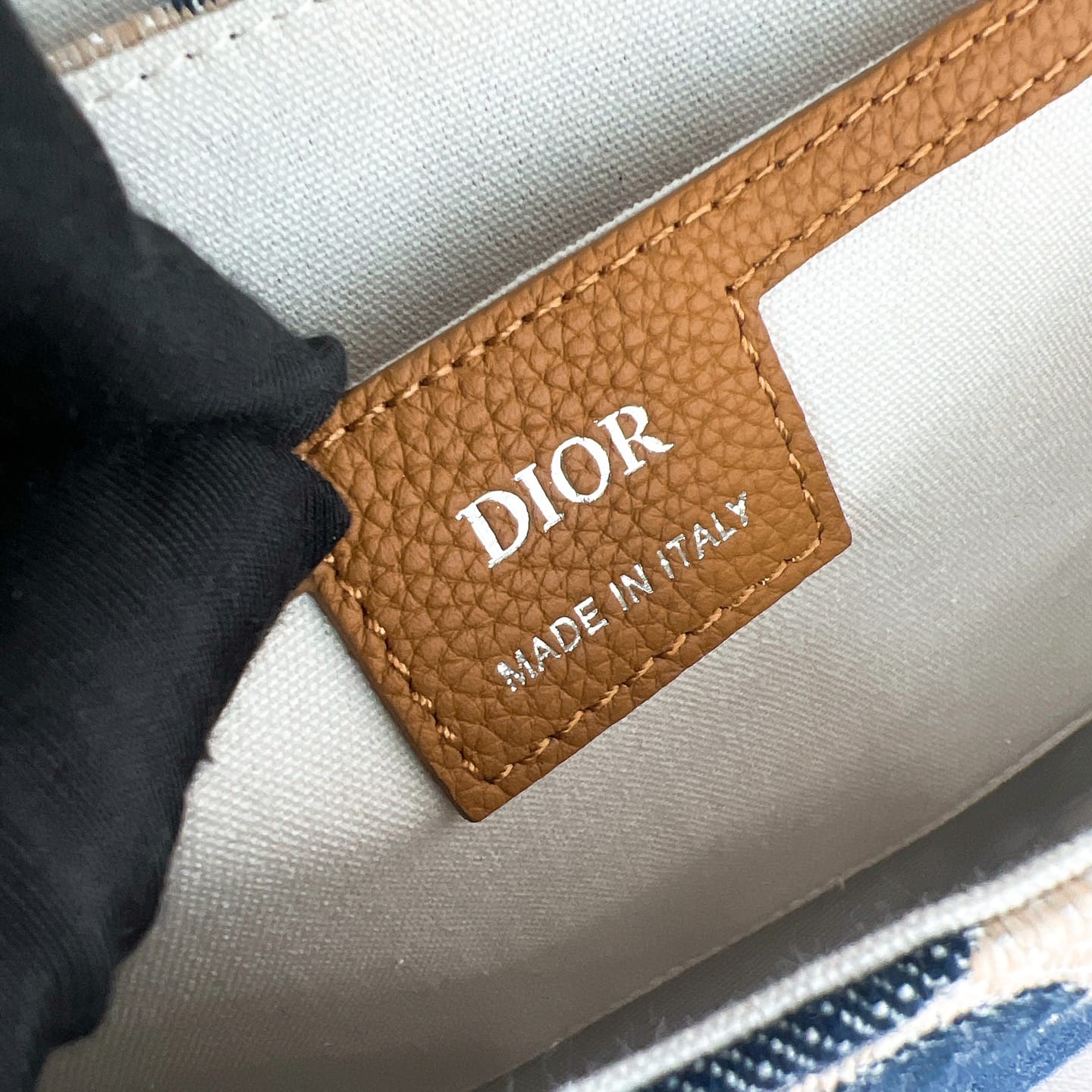 Messenger Dior P637270098.23