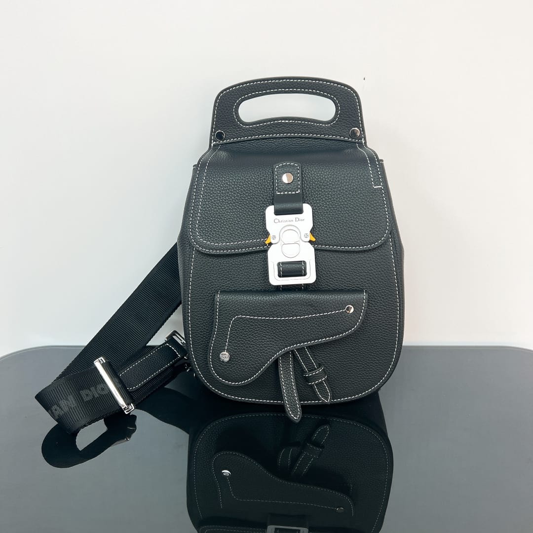 Saddle Dior P3978600128.17