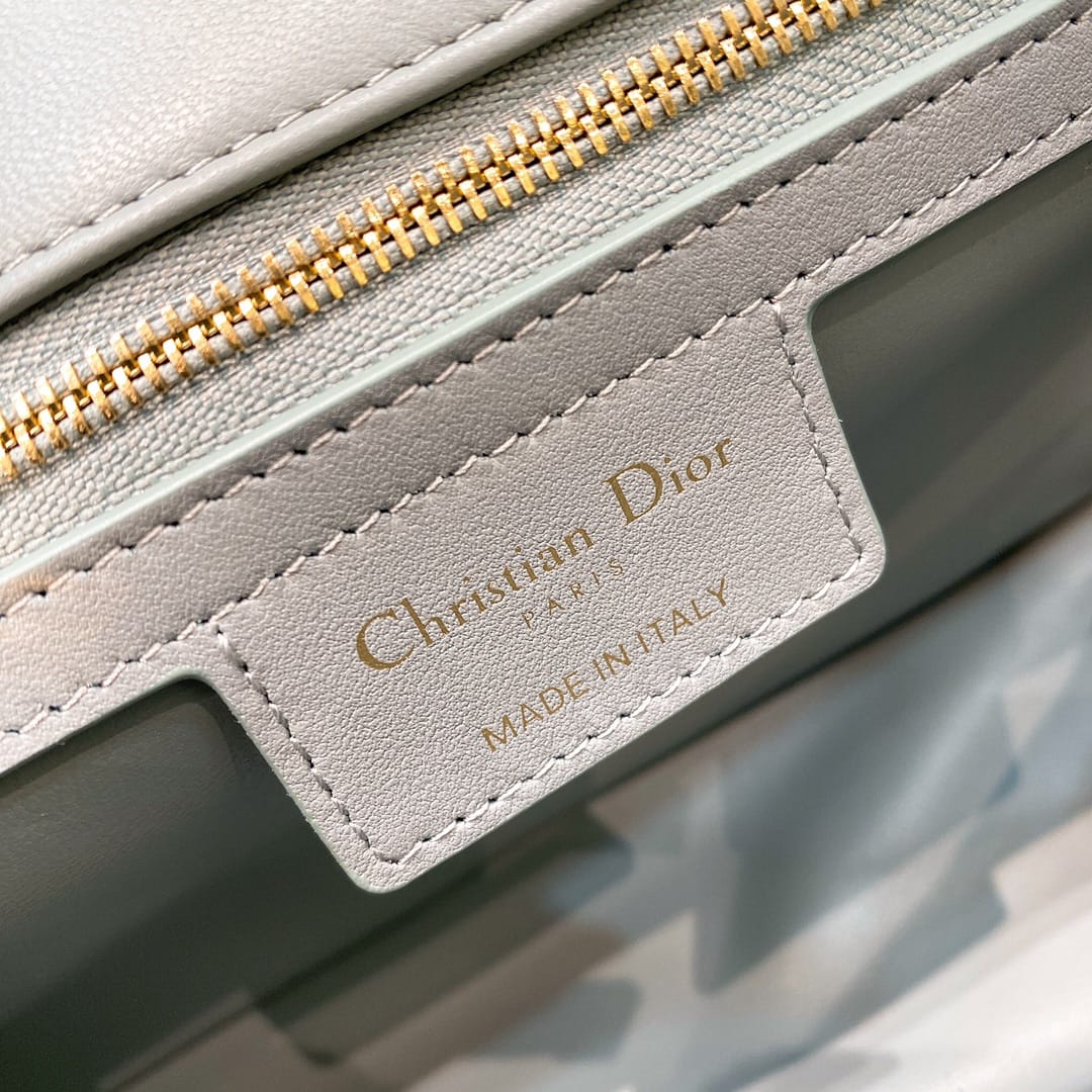 Caro Dior P3987660118.17