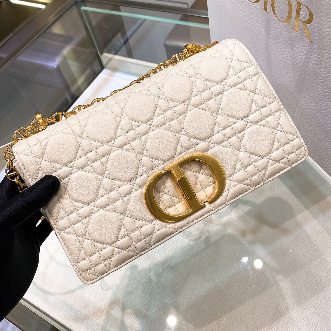 Caro Dior P3987660118.19