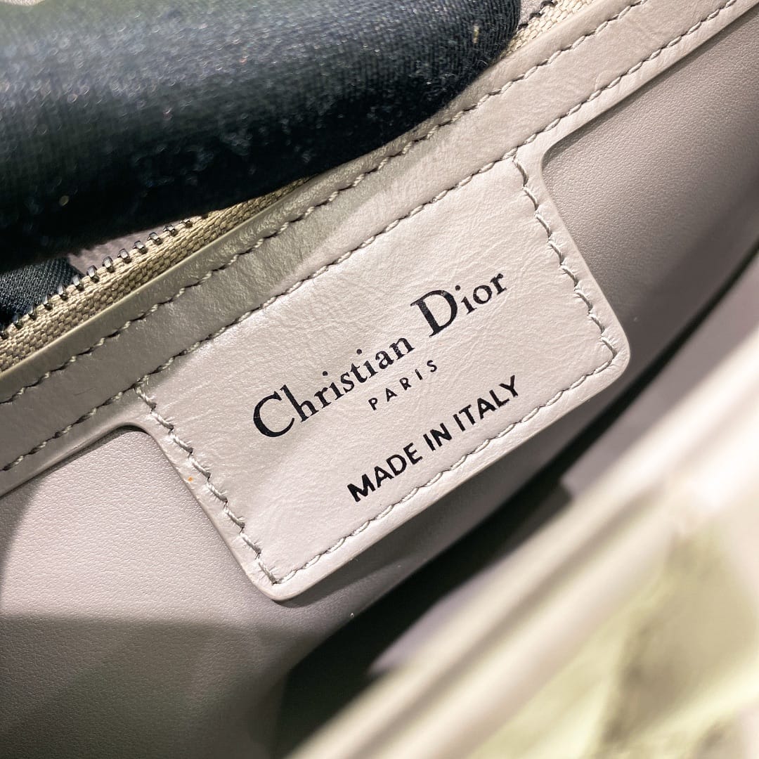 Caro Dior P3987660118.21