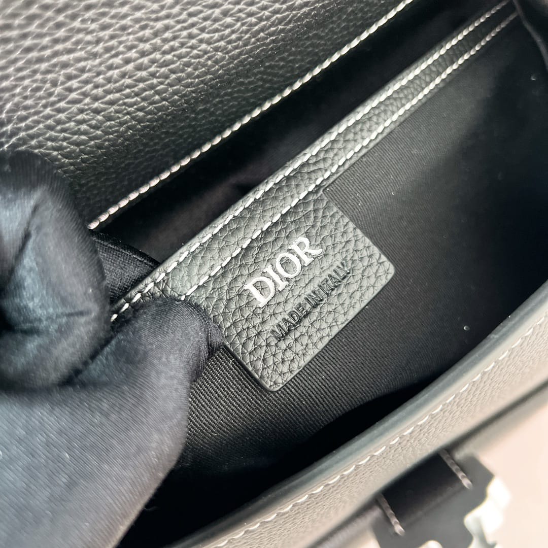 Saddle Dior P3978600148
