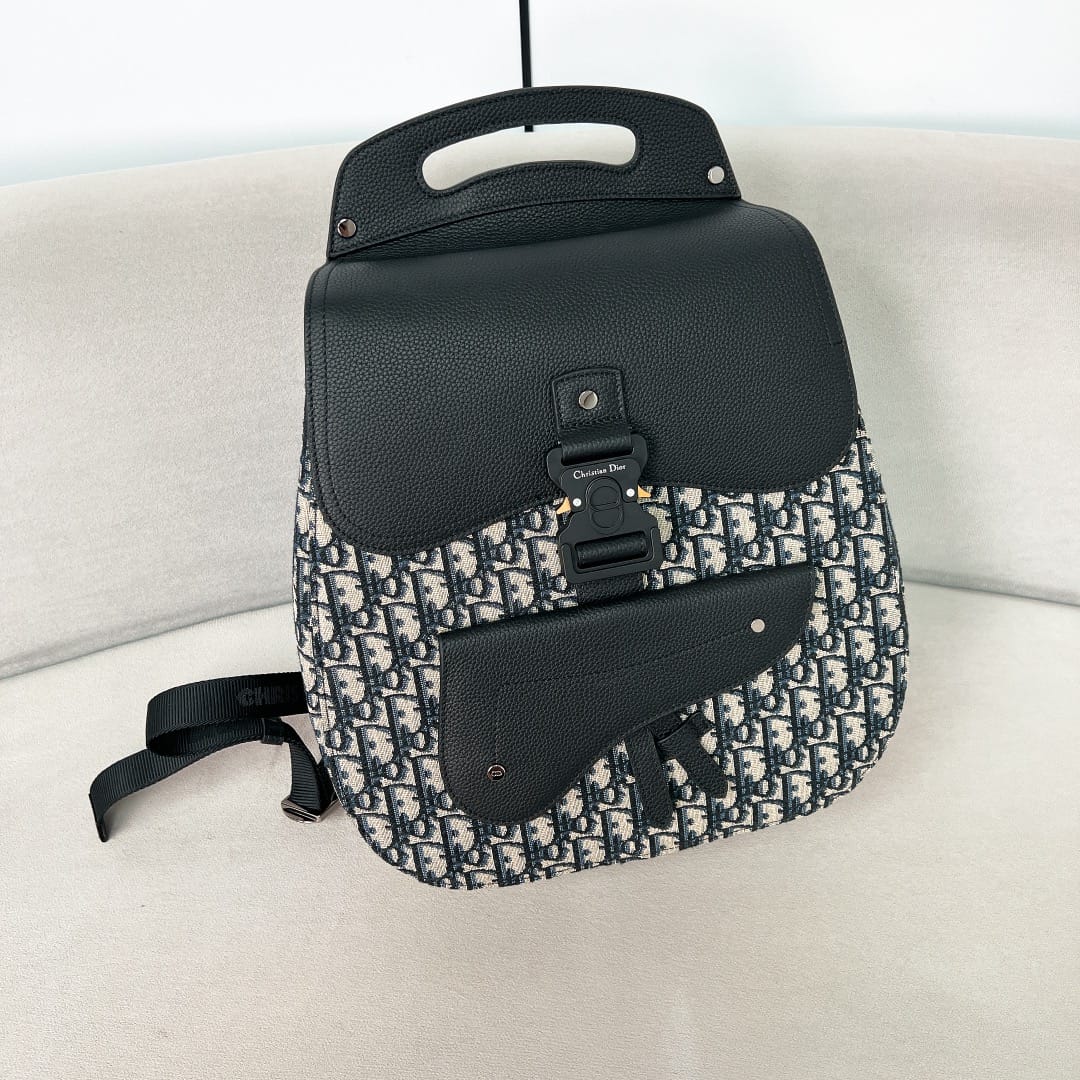 Saddle Dior P3978600128.19