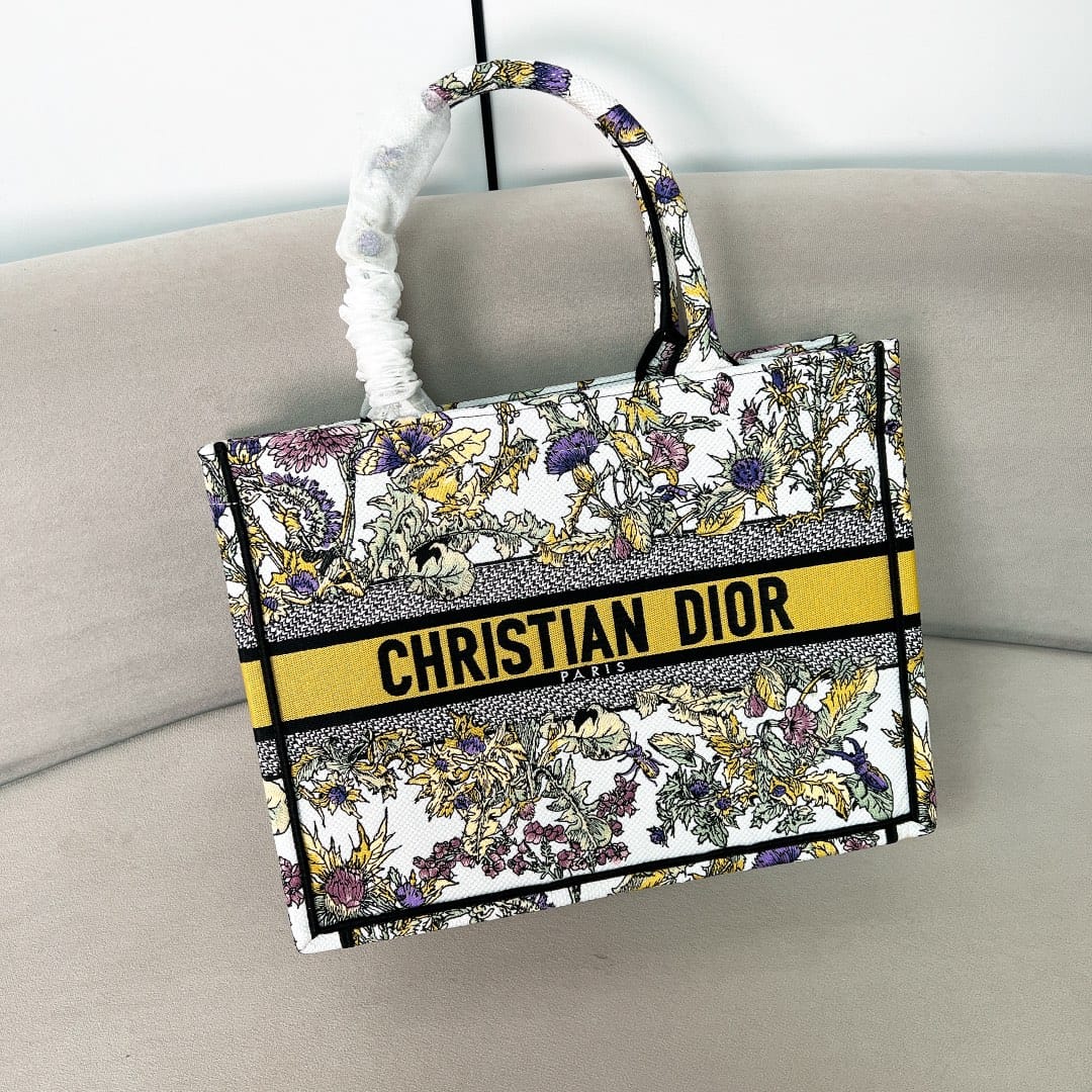 Medium Dior P3737323078.7