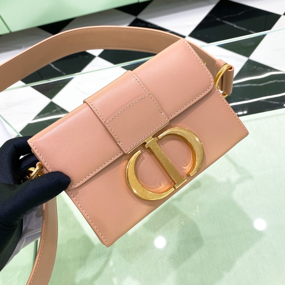 30 Montaigne Dior P73680108.3