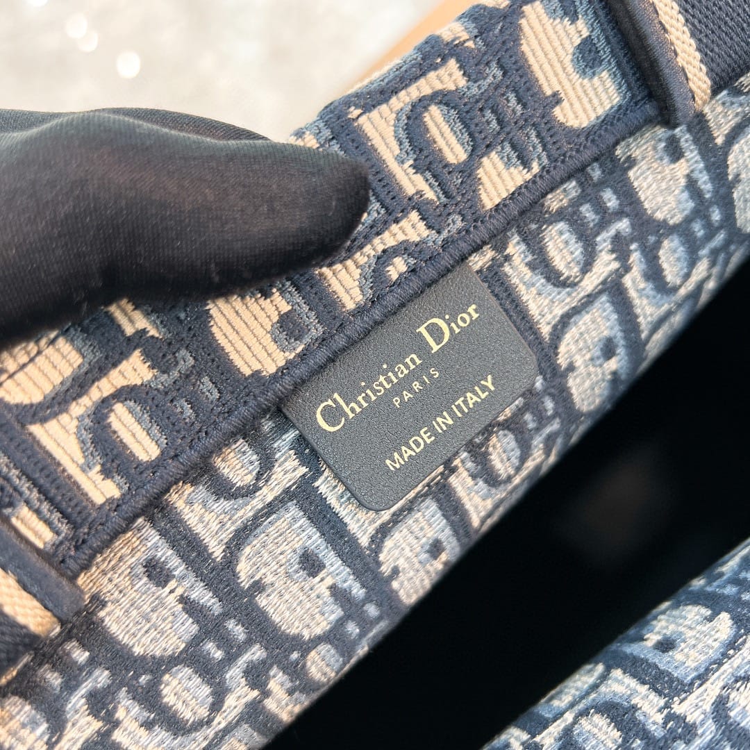 Book Tote Dior P398766088.42