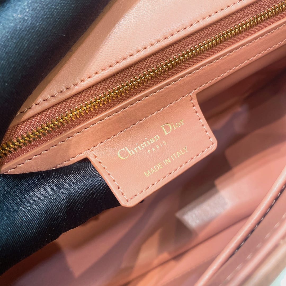Caro Dior P3987660108.32