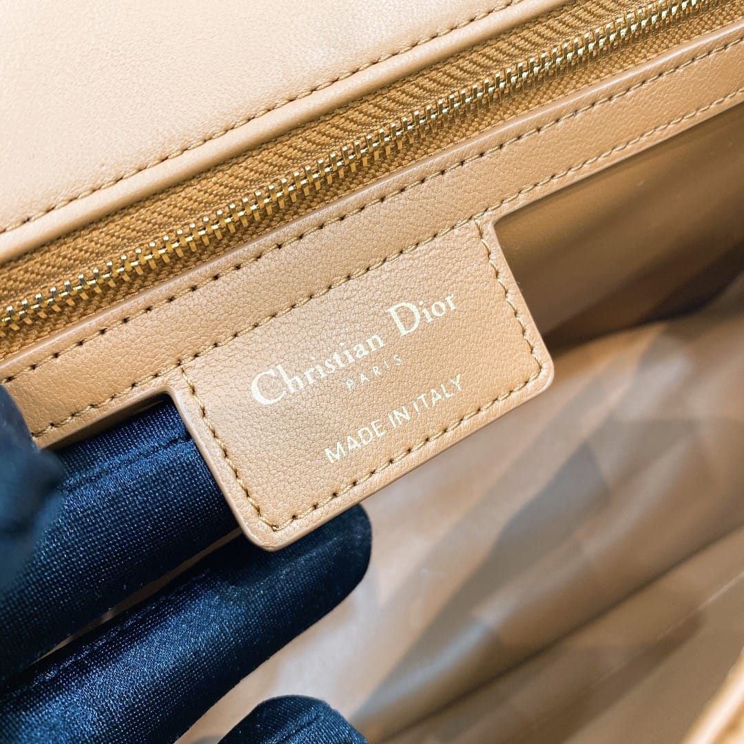 Caro Dior P3987660108.35