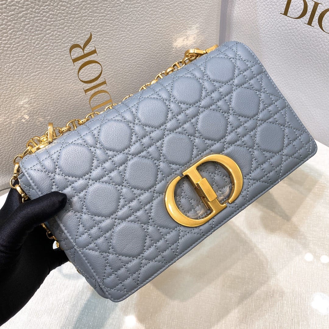 Caro Dior P3987660105.4