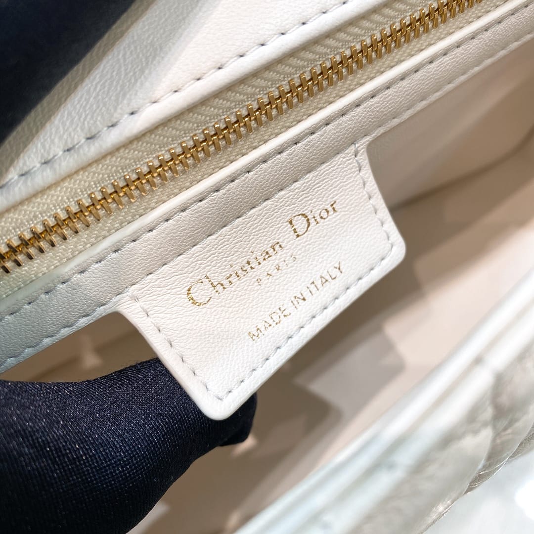Caro Dior P3987660105.6