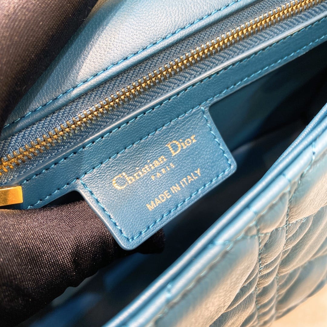 Caro Dior P3987660105.8