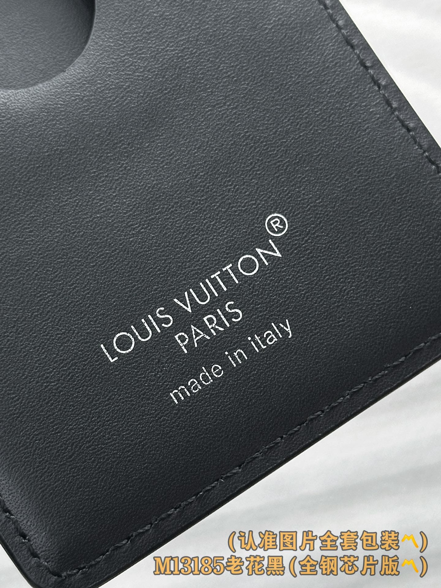 Louis Vuitton M13185 Louis Vuitton M13185