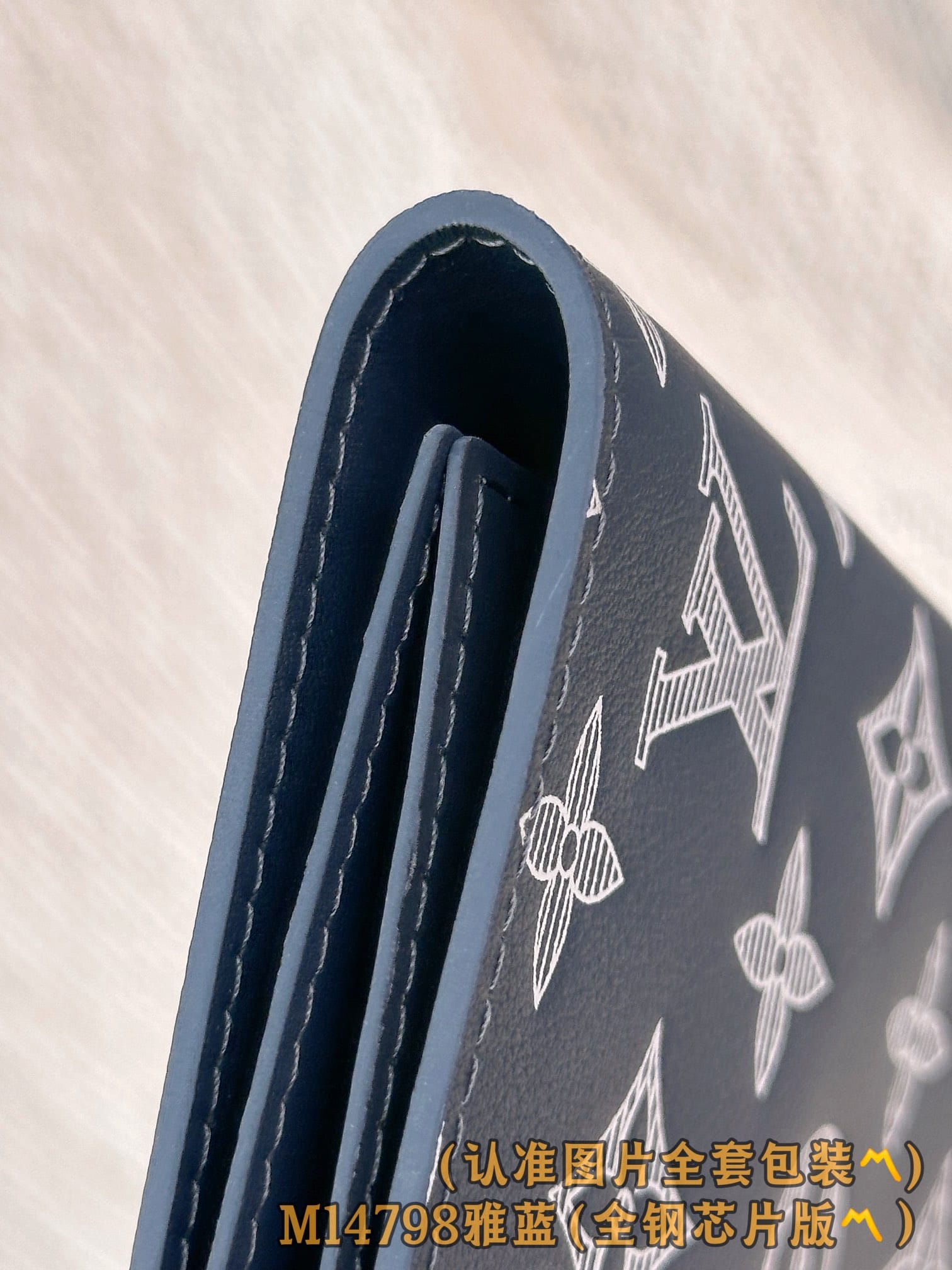 Louis Vuitton M14798 Louis Vuitton M14798
