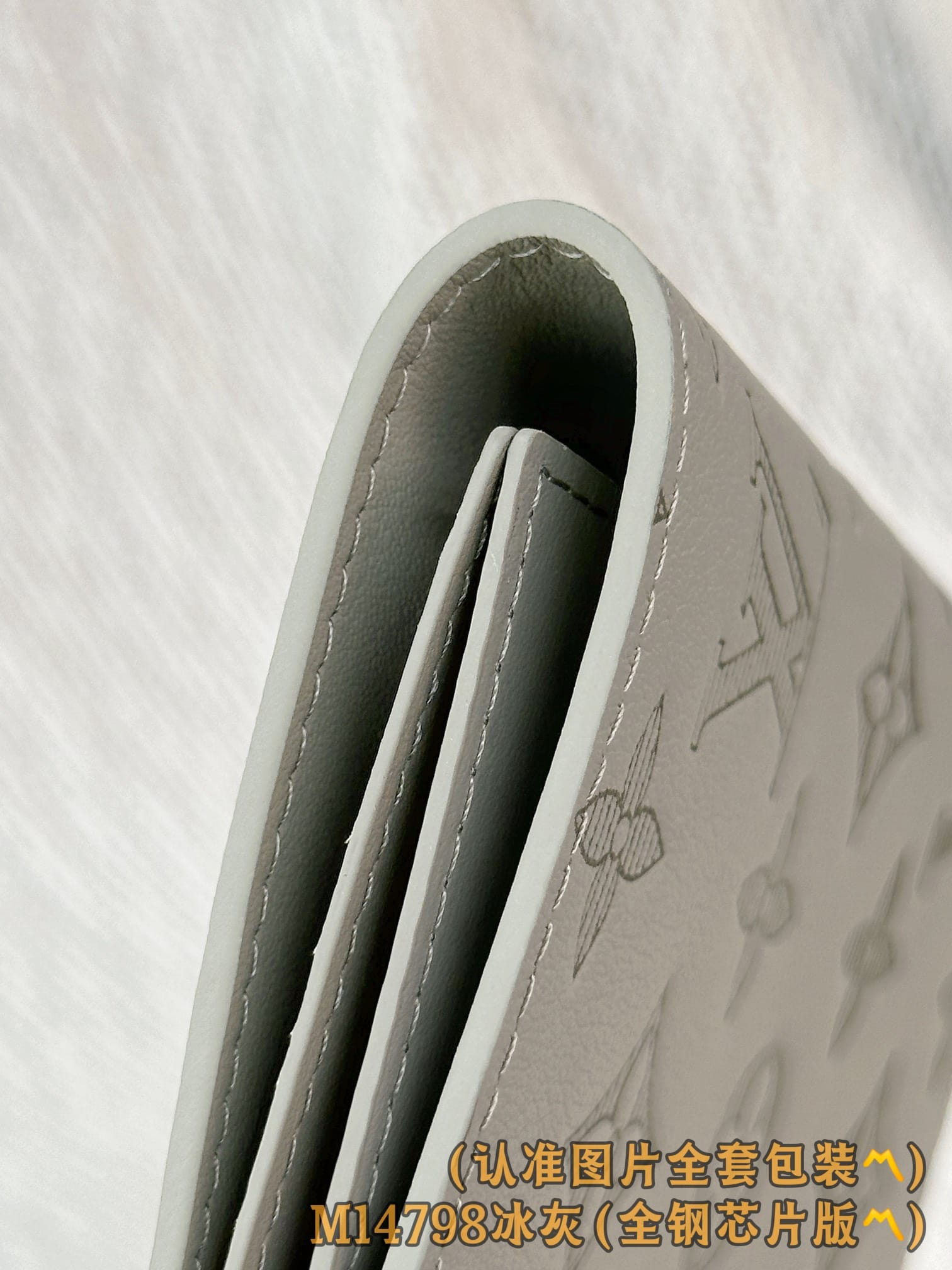 Louis Vuitton M14798.2 Louis Vuitton M14798.2