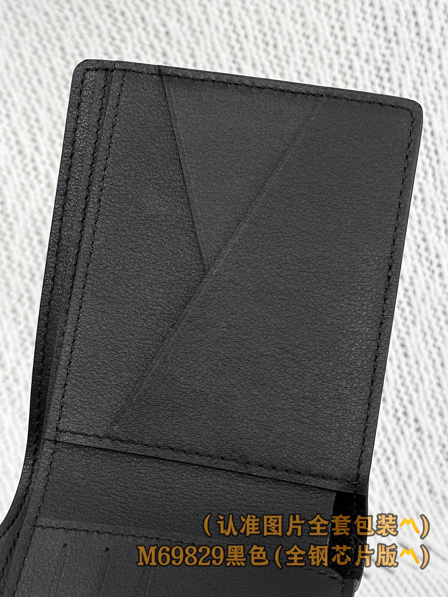 Multiple M69829.1 Louis Vuitton M69829.1
