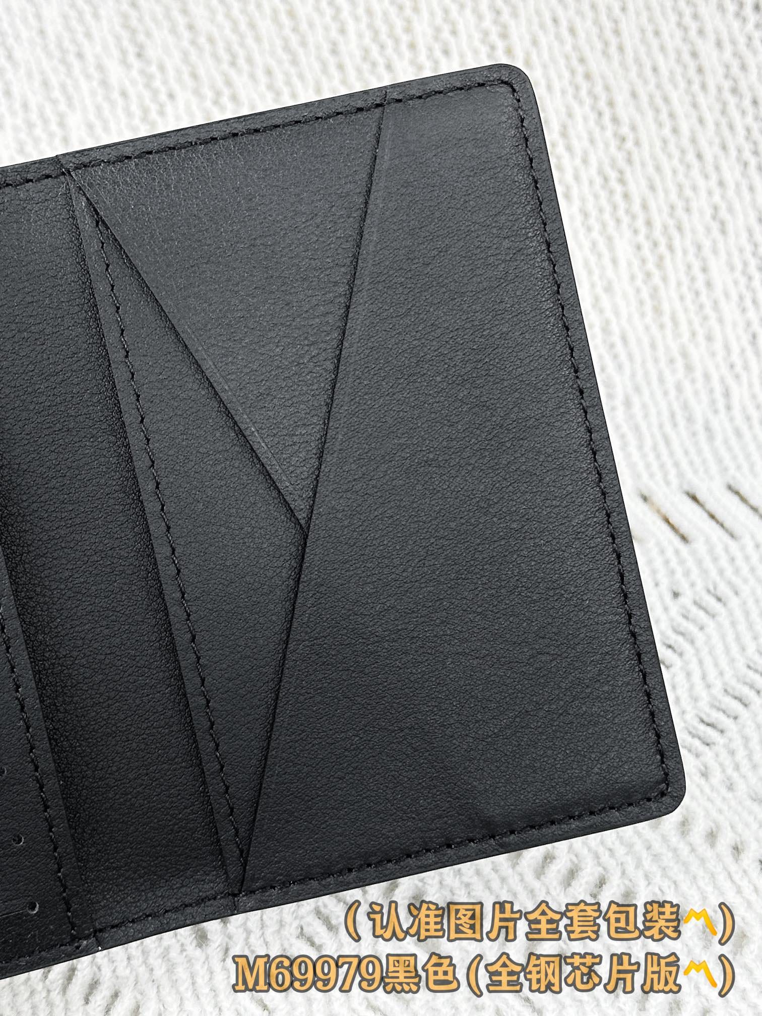 Louis Vuitton M69979.1 Louis Vuitton M69979.1