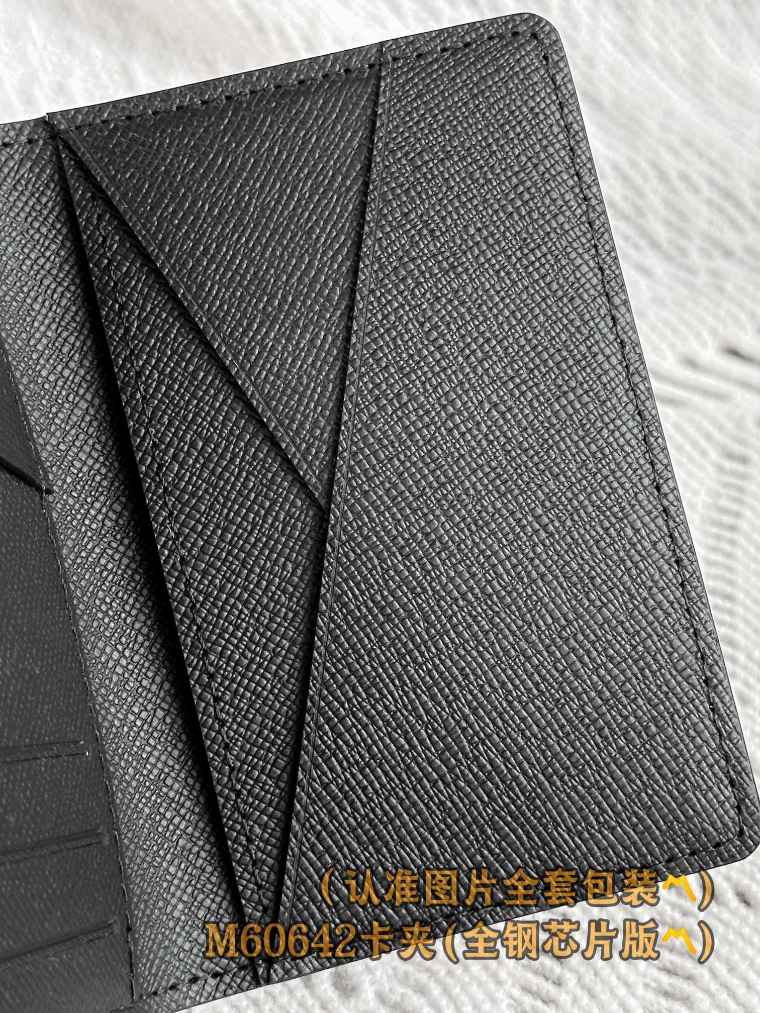 Card Holder M60642 Louis Vuitton M60642