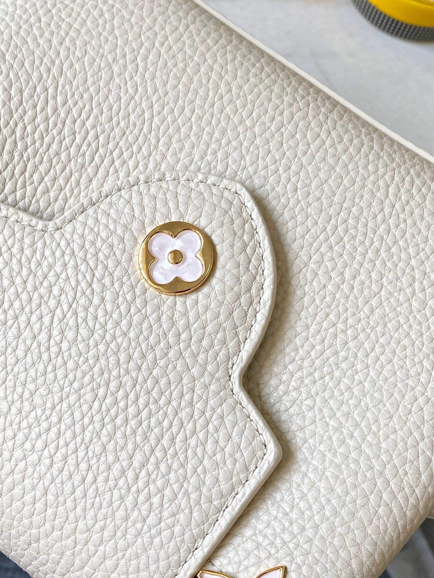 Capucines 21cm Louis Vuitton M23330.2