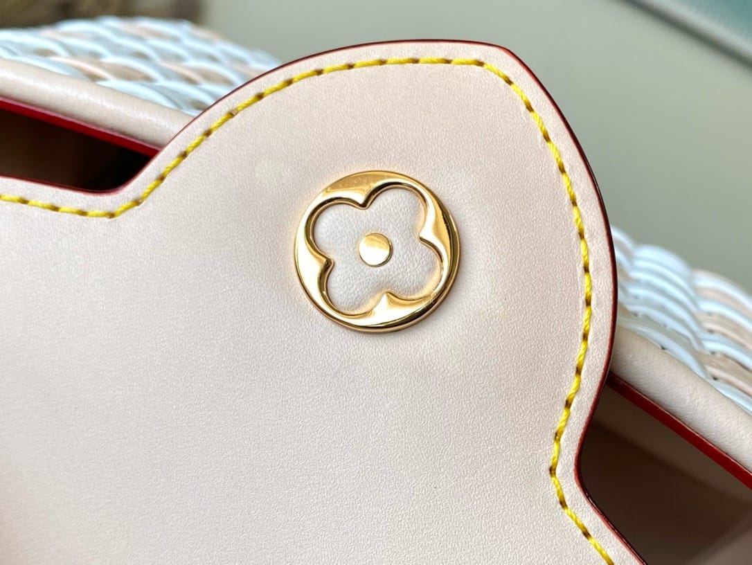 Capucines 21cm Louis Vuitton M23083