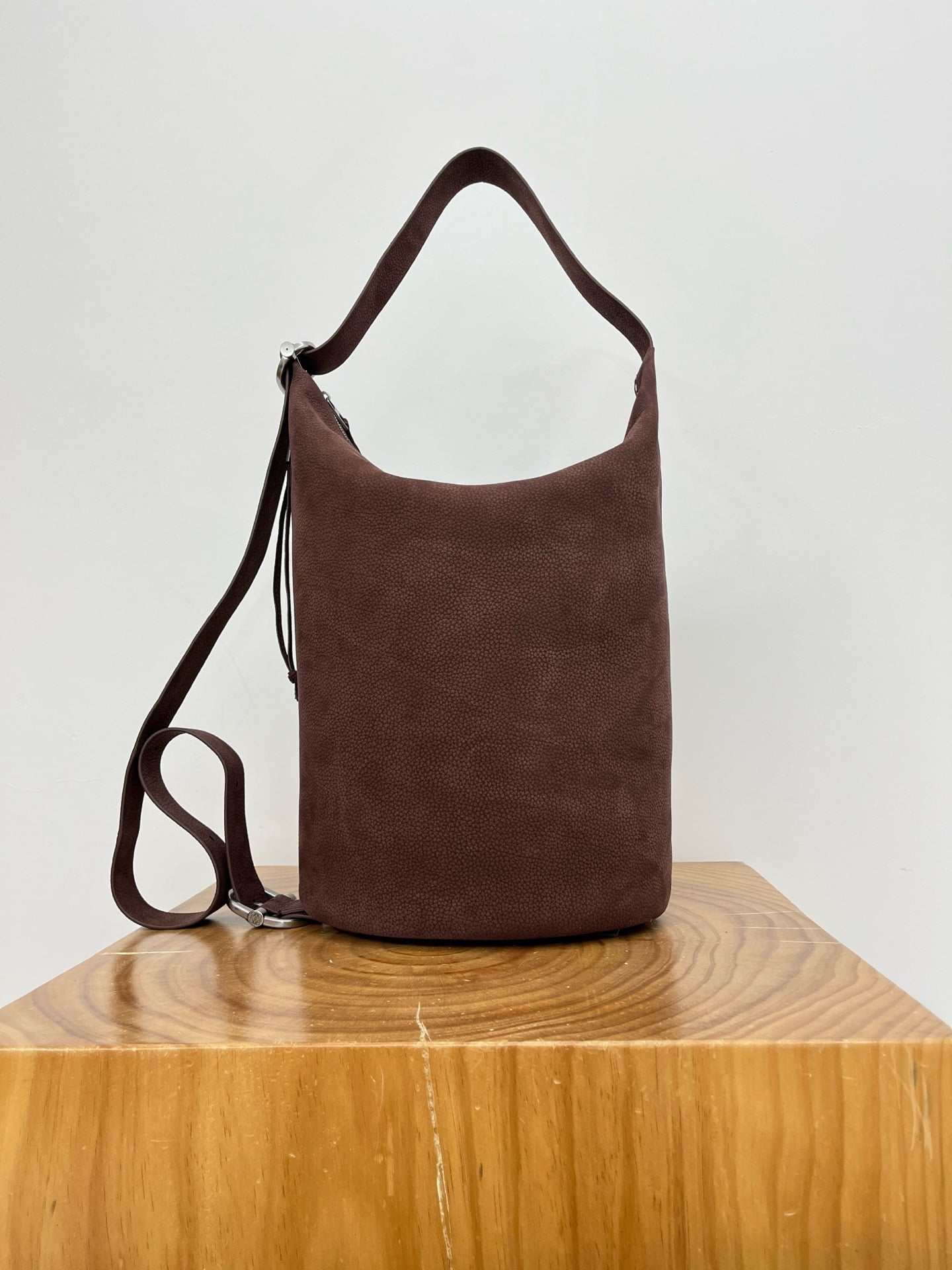 Pebble Bucket Chestnut Loewe 91589