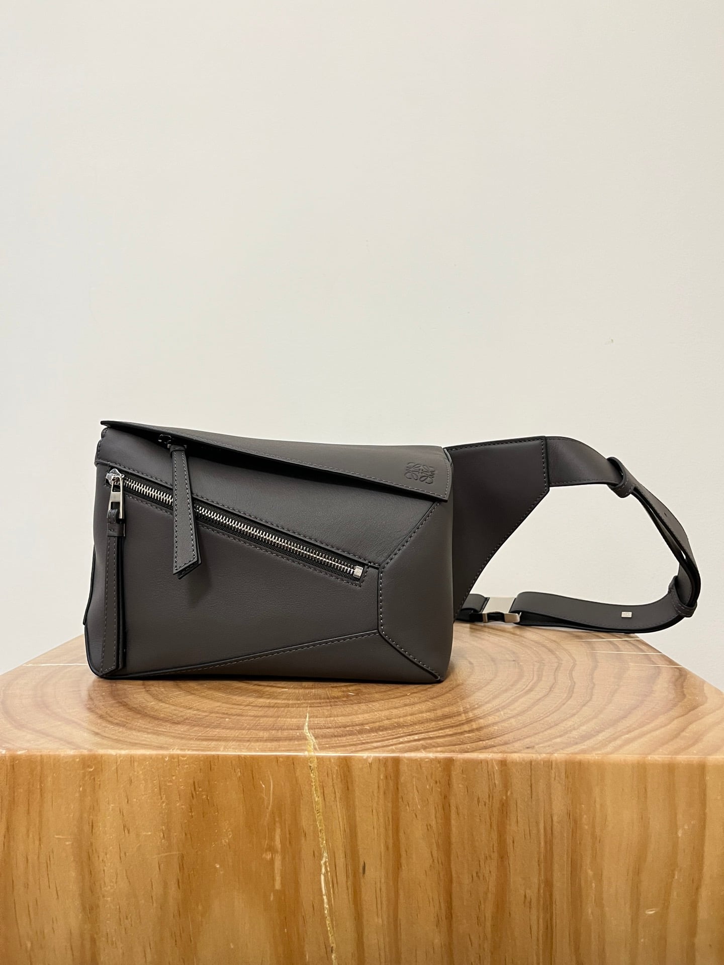 Puzzle Small Dark Gray 24 cm Loewe 9114.700000000001