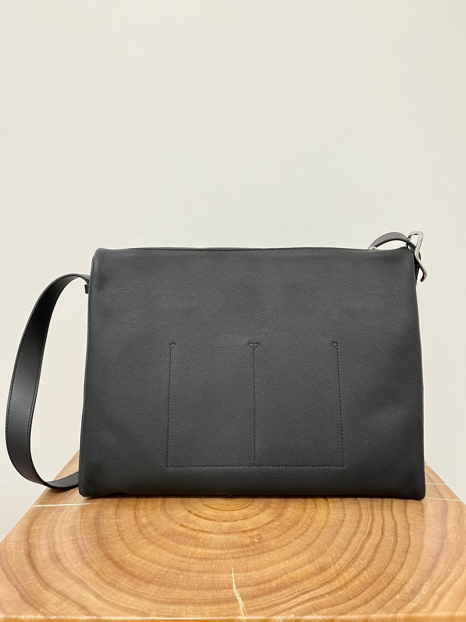Berlingo Black Loewe 9056.1