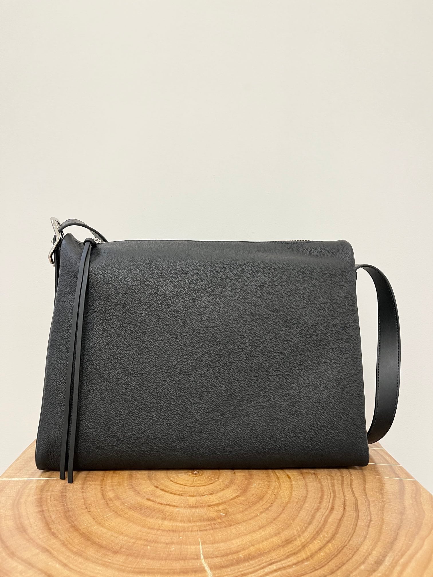 Berlingo Black Loewe 9056.1