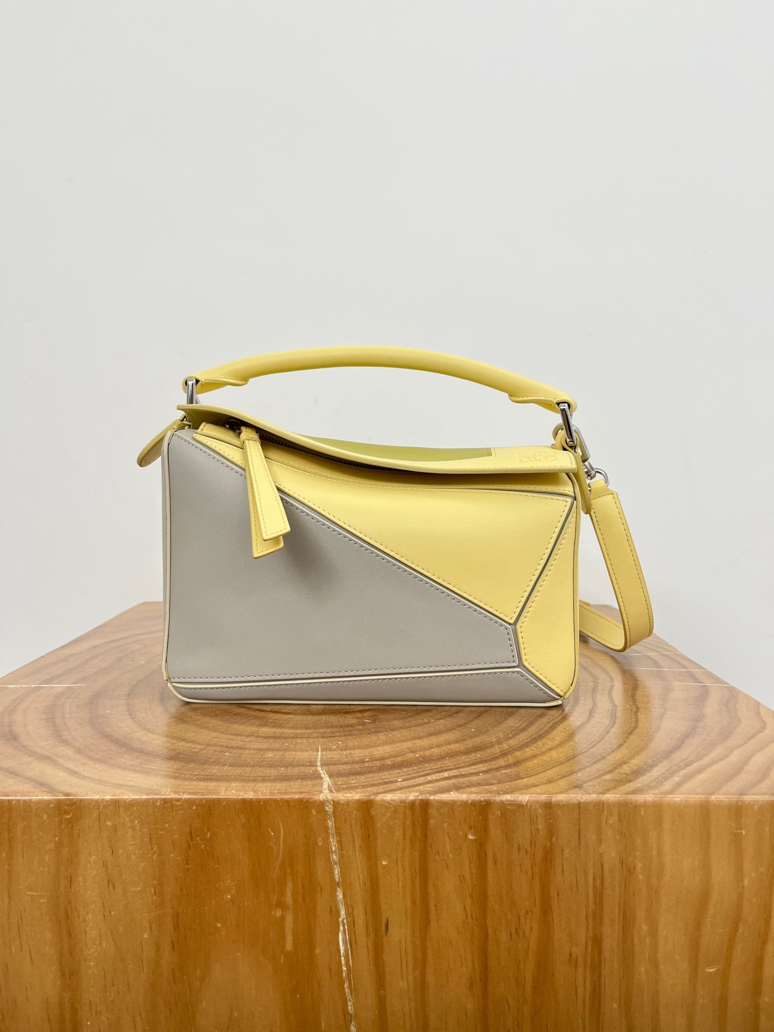 Puzzle Small Gray Loewe 9106.200000000001