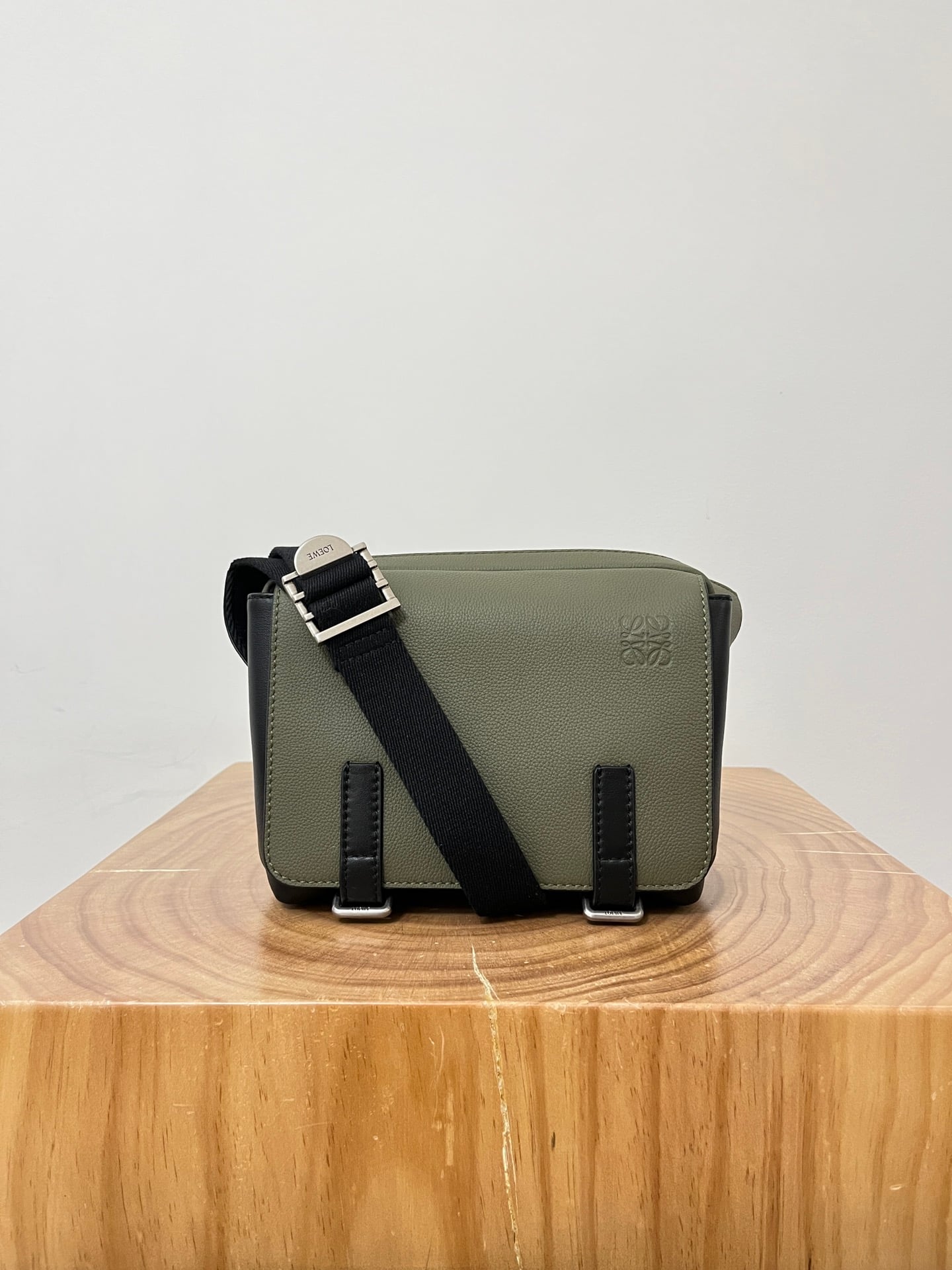 Military Messenger Black/Moss Green Loewe 9012