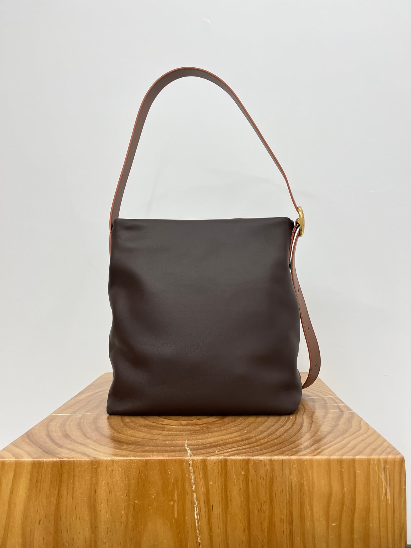 Draped Chocolate Loewe 9156.1
