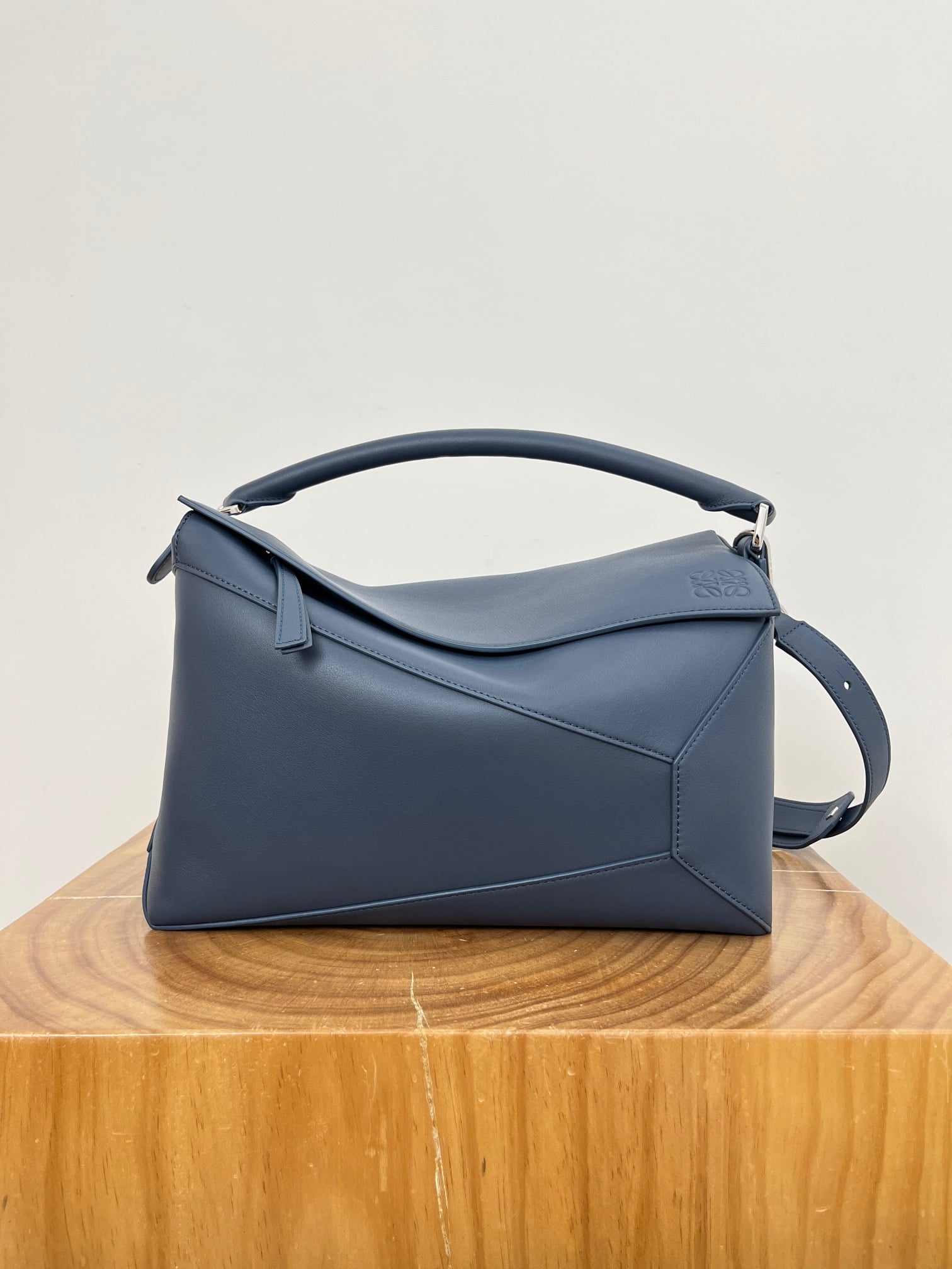 Puzzle 33 cm Indigo Loewe 9061.299999999999