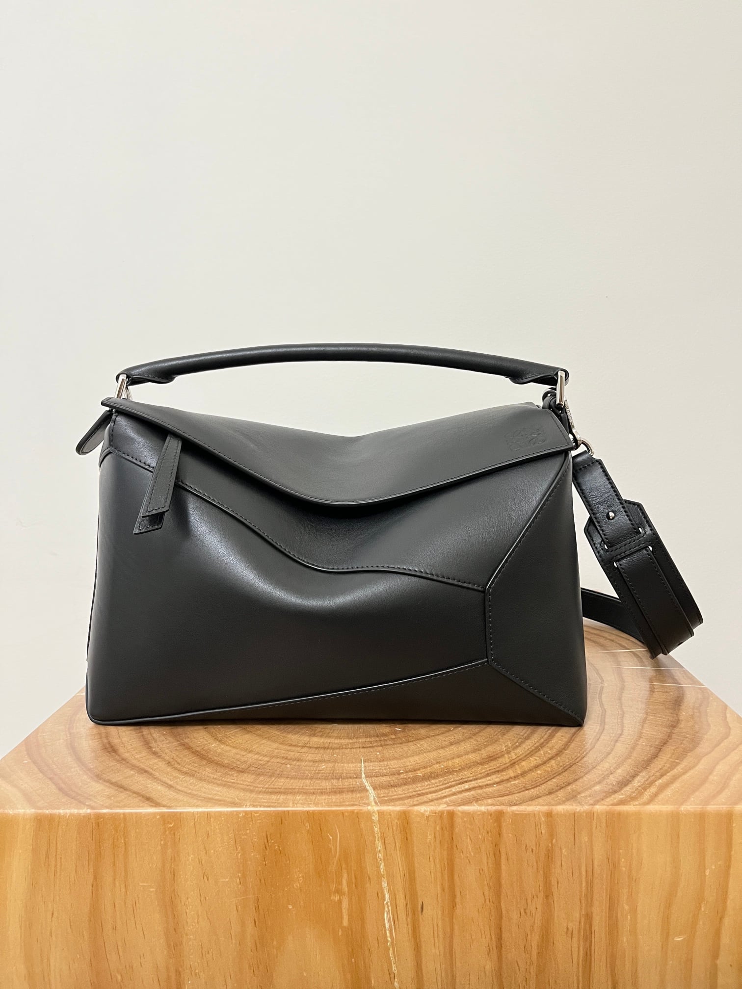 Puzzle 33 cm Black 33 cm Loewe 9061.6