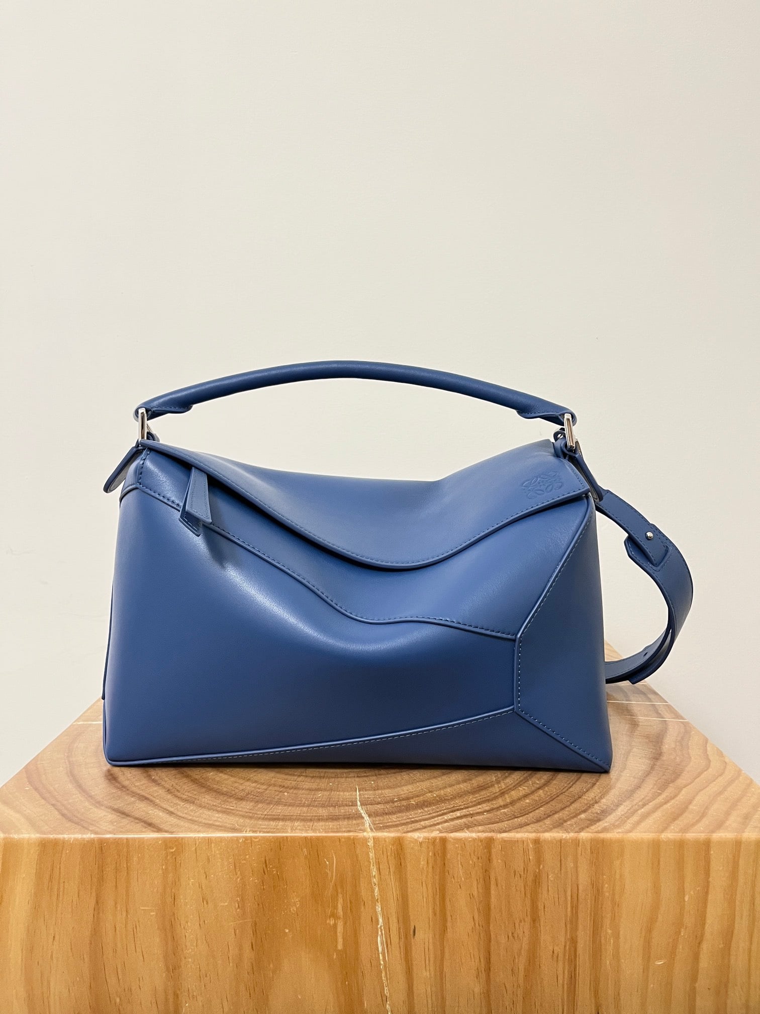 Puzzle 33 cm Blue Loewe 9061.799999999999