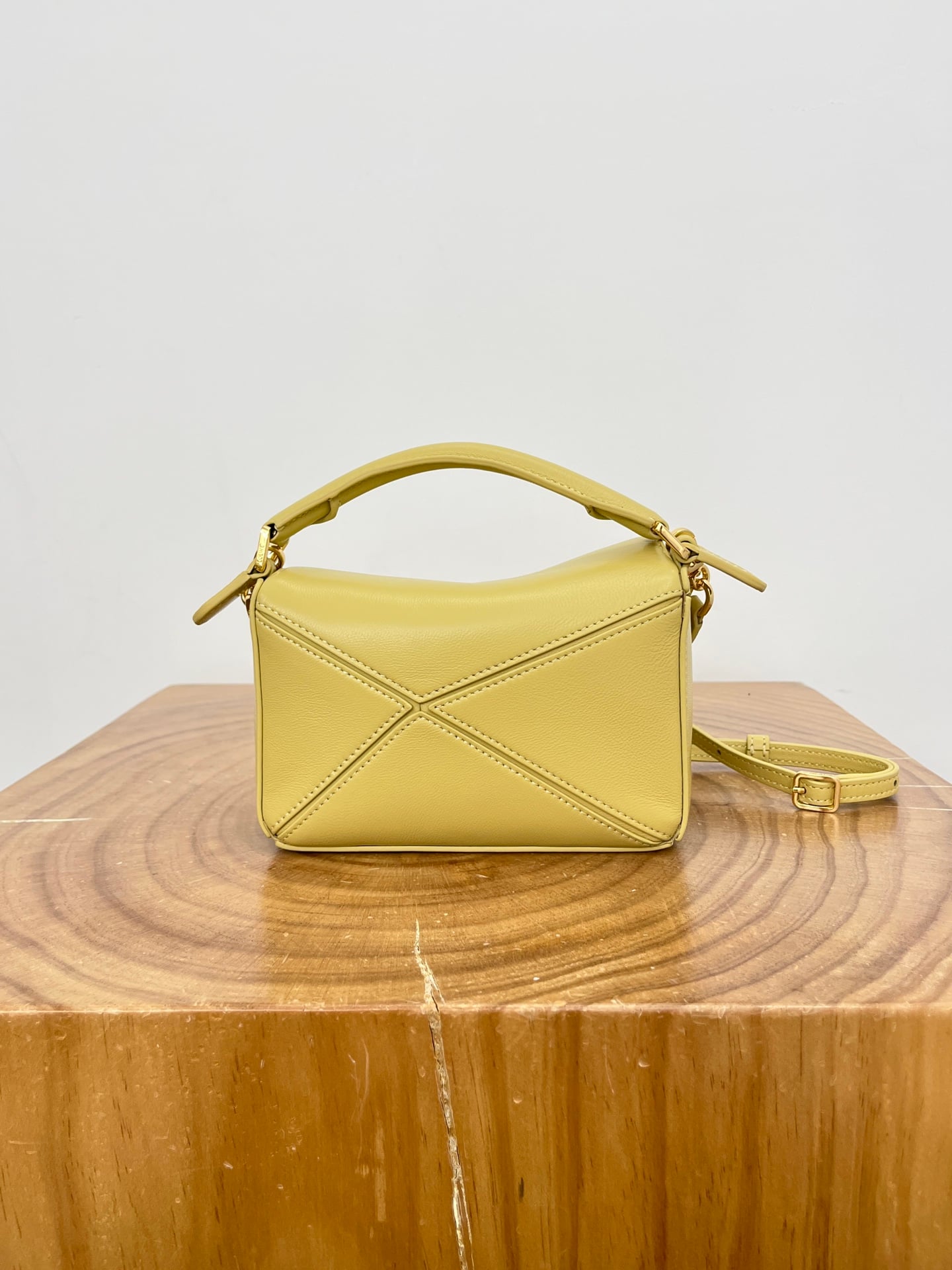 Featherlight Puzzle Mini Butter Yellow Loewe 9098.4