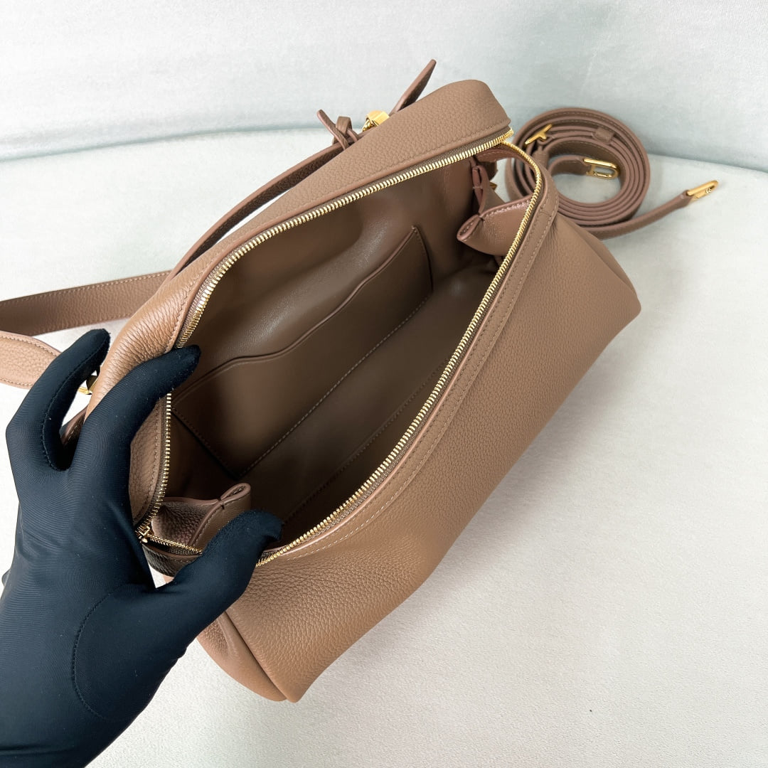 Extra Softy Bag L29 - серо-бежевый - зернистая телячья кожа Loro Piana Extra Softy Bag L29
