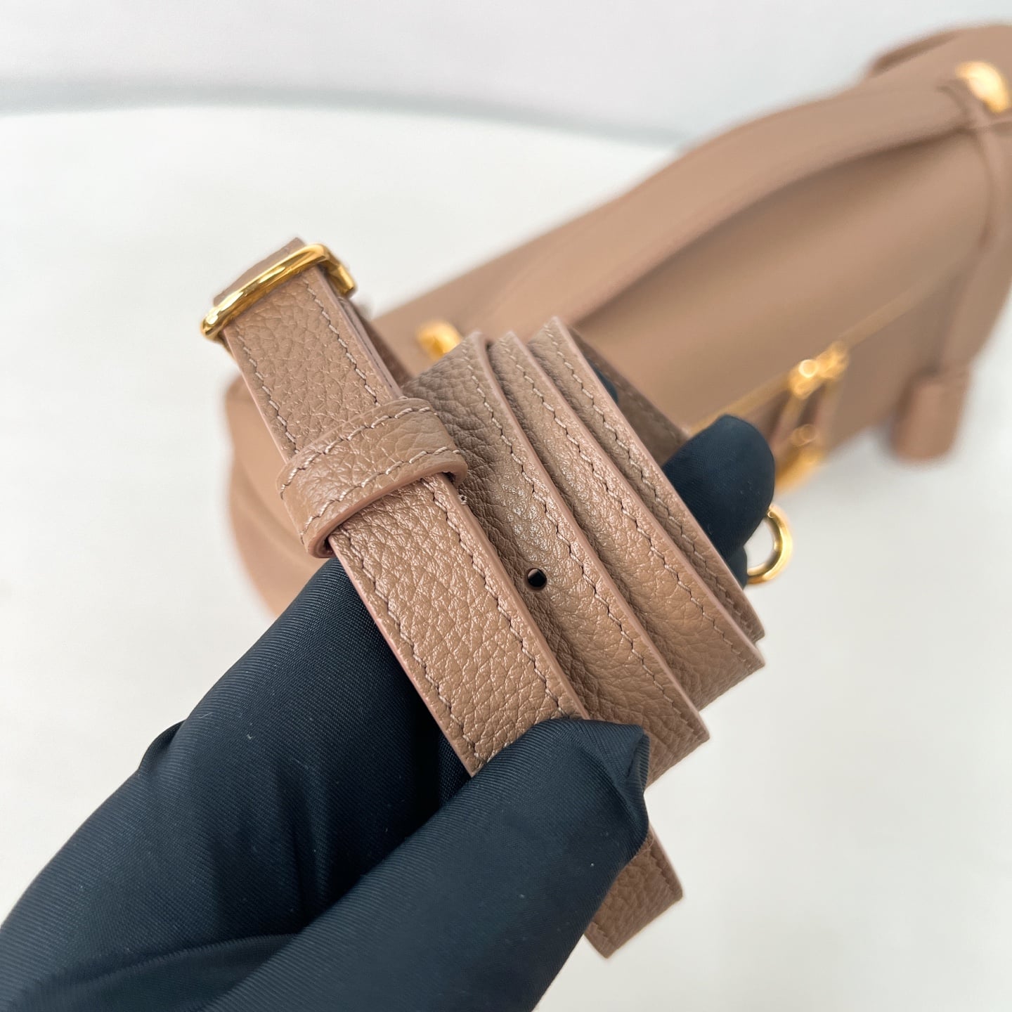 Extra Softy Bag L33 - серо-бежевый - зернистая телячья кожа Loro Piana Extra Softy Bag L33
