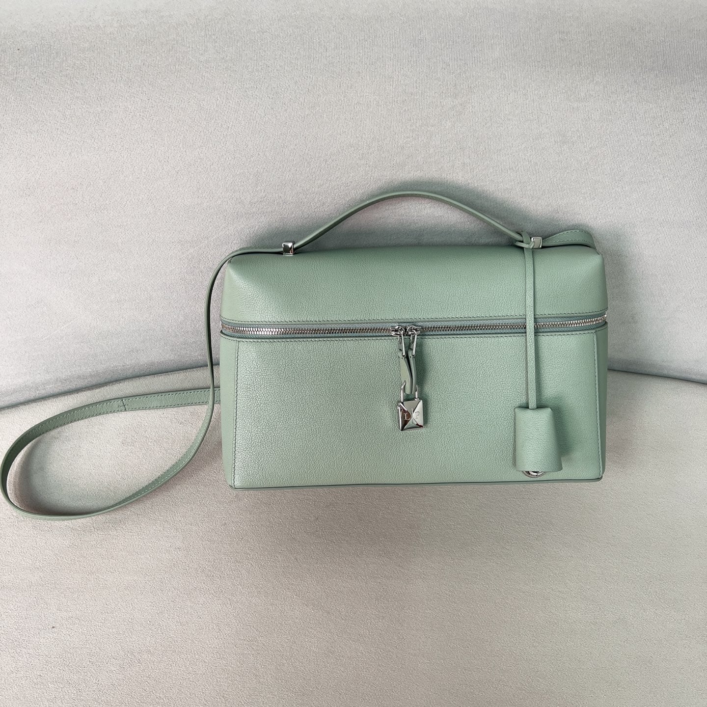 Extra Bag L27 - замша Loro Piana Extra Bag L27