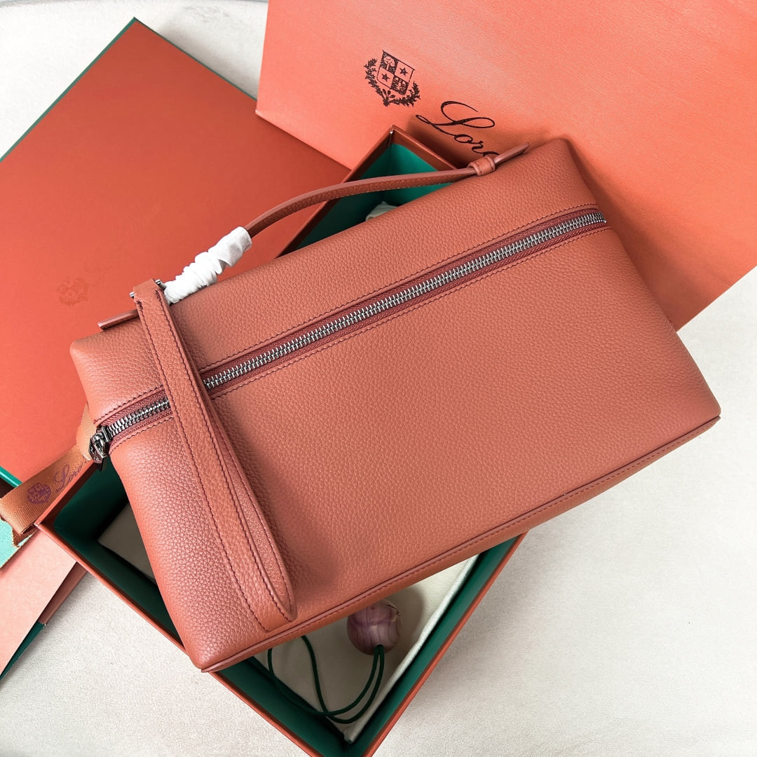 Extra Pouch - кирпично-красный - зернистая телячья кожа Loro Piana Extra Pouch