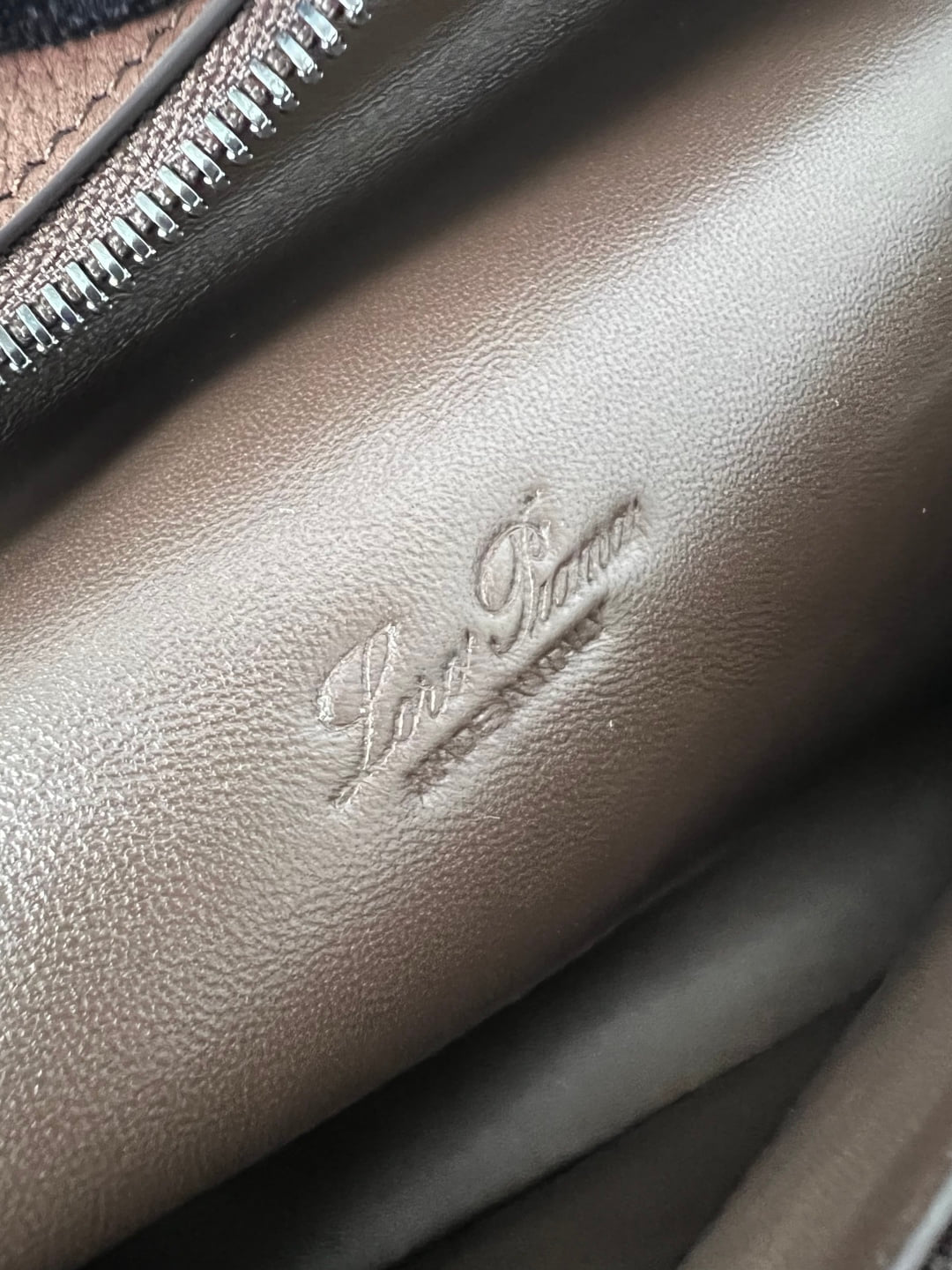 Extra Pouch - замша - 8117E1 Loro Piana Extra Pouch