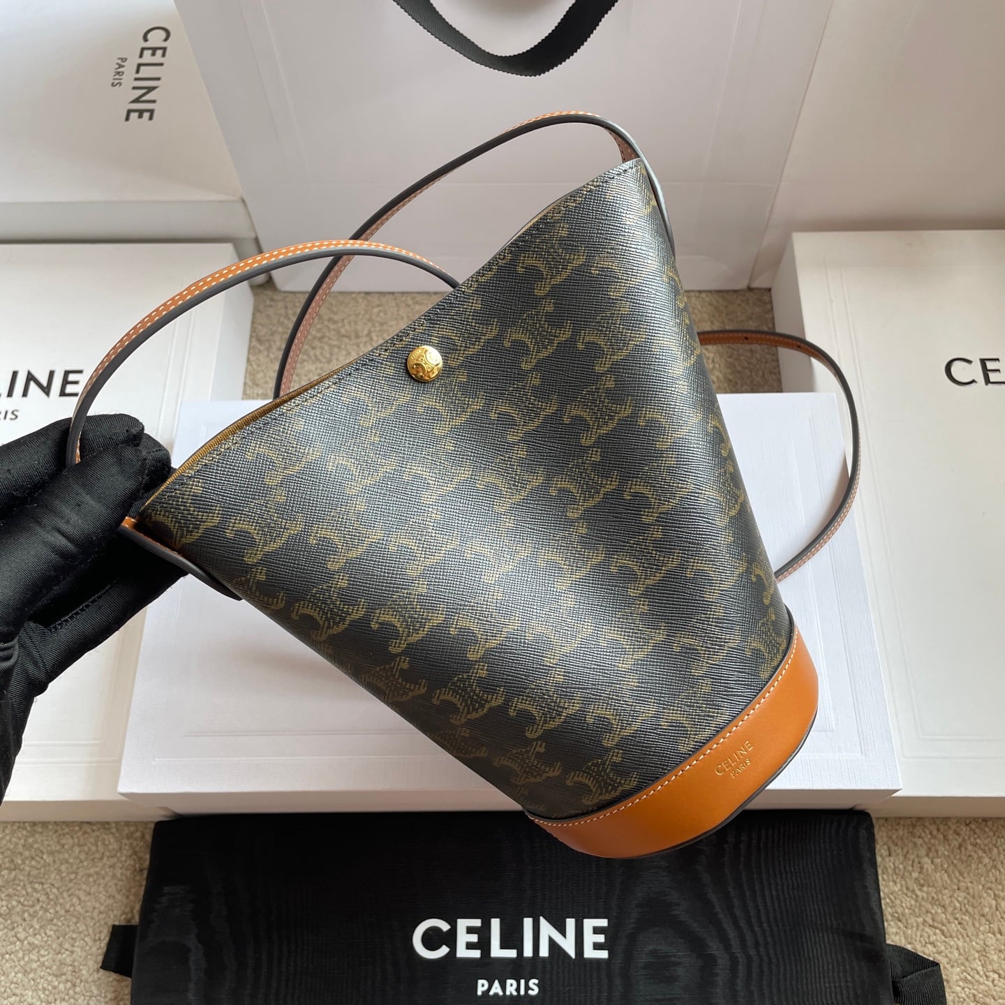 Bucket - 109485 Celine 109485