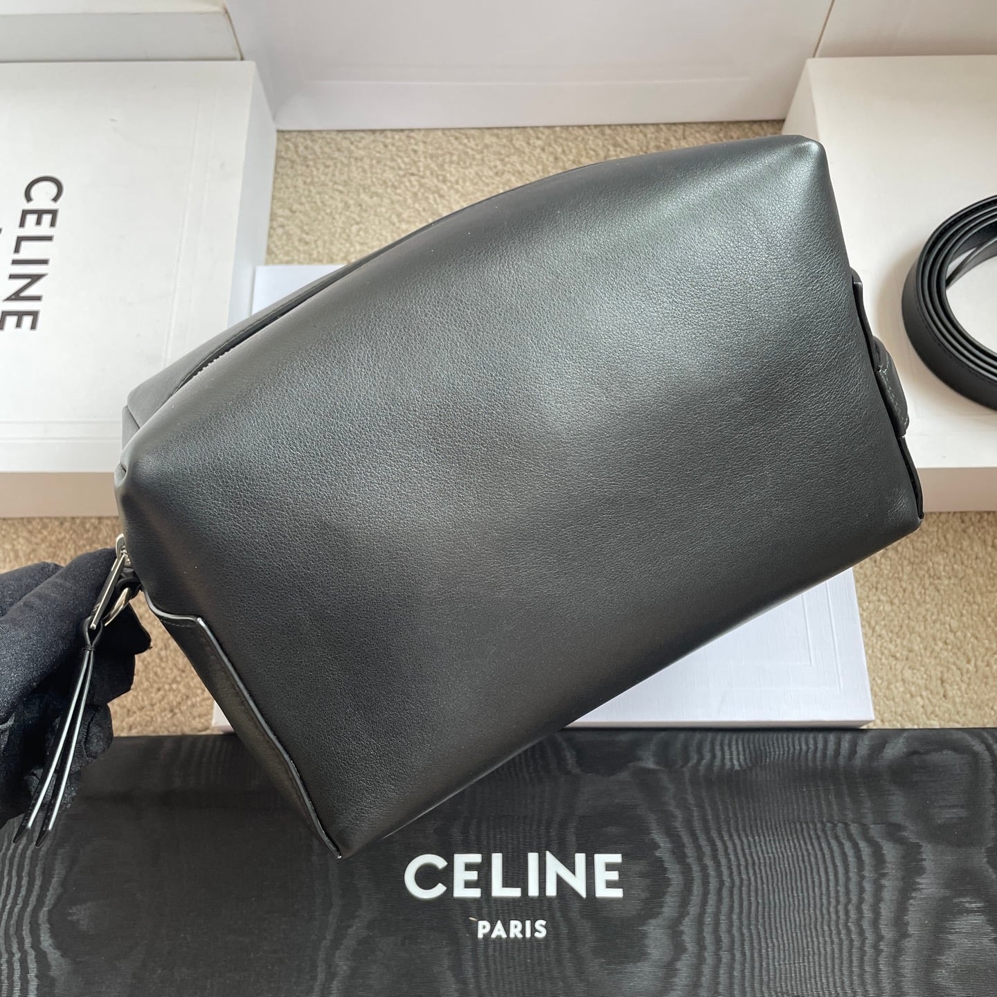 Take Away - L100335 Celine L100335