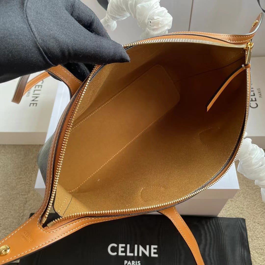 Duffle - L10893N79 Celine L10893N79
