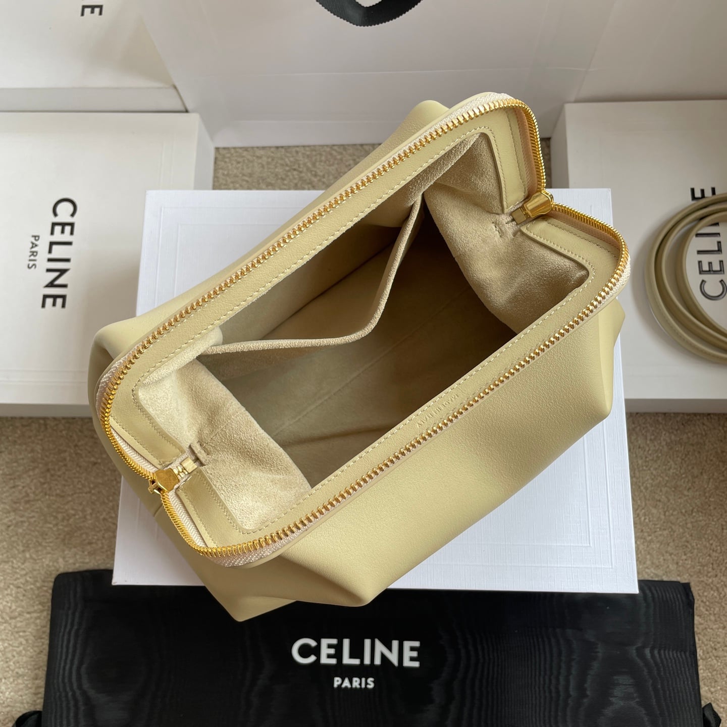 Doctor - 106332 - 567F65 Celine 106332