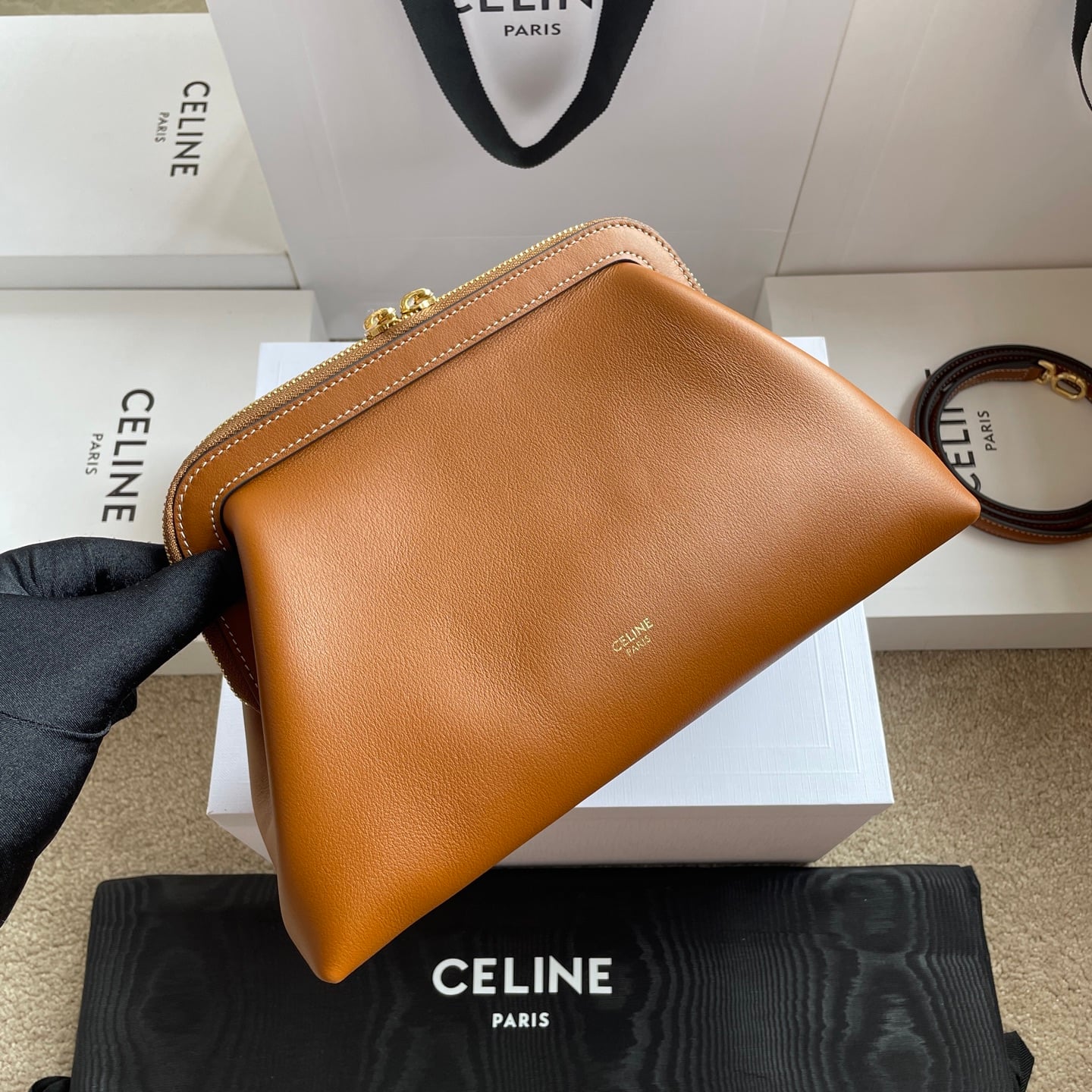 Doctor - 106332 - 57058A Celine 106332