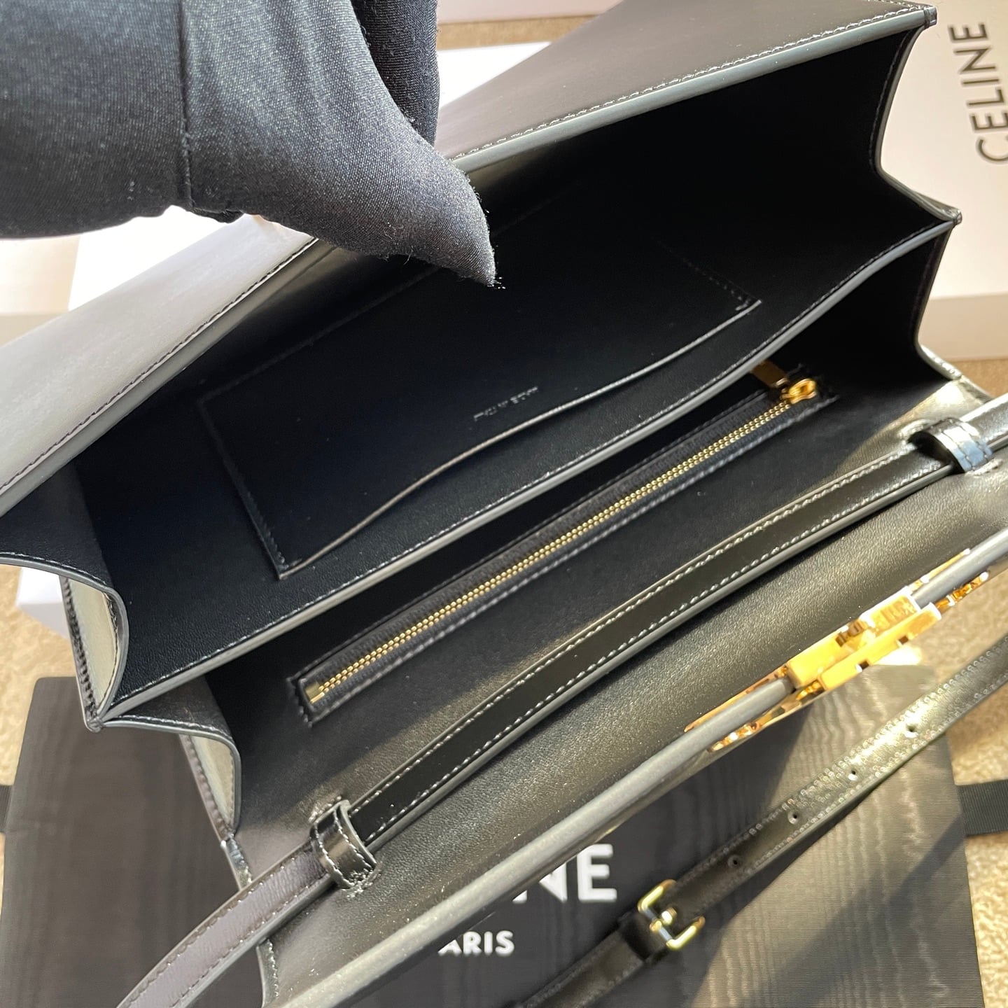 Triomphe Folio - L102U3705 - 492EF6 Celine L102U3705