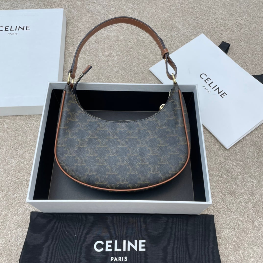 Ava - 193952 - 175C06 Celine 193952