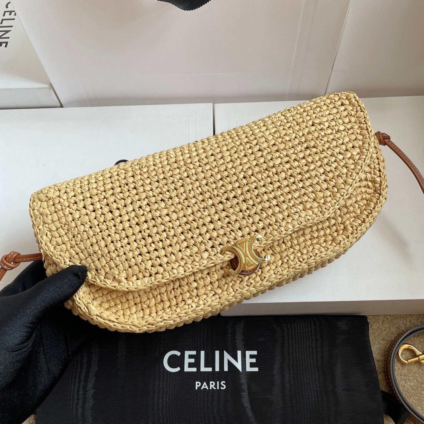 Soft Triomphe Halfmoon - L103739 - 1DD9E2 Celine L103739
