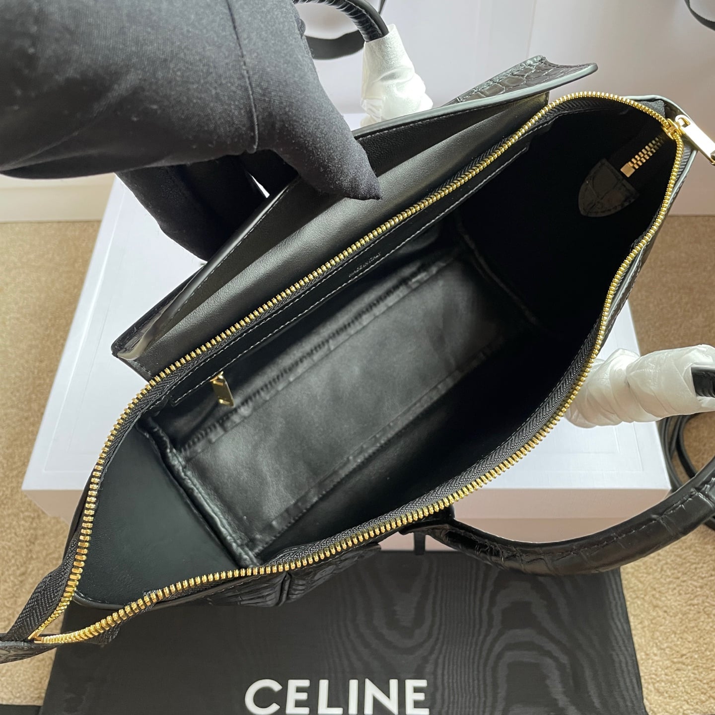 New Luggage - 124213 - 572B1F Celine 124213