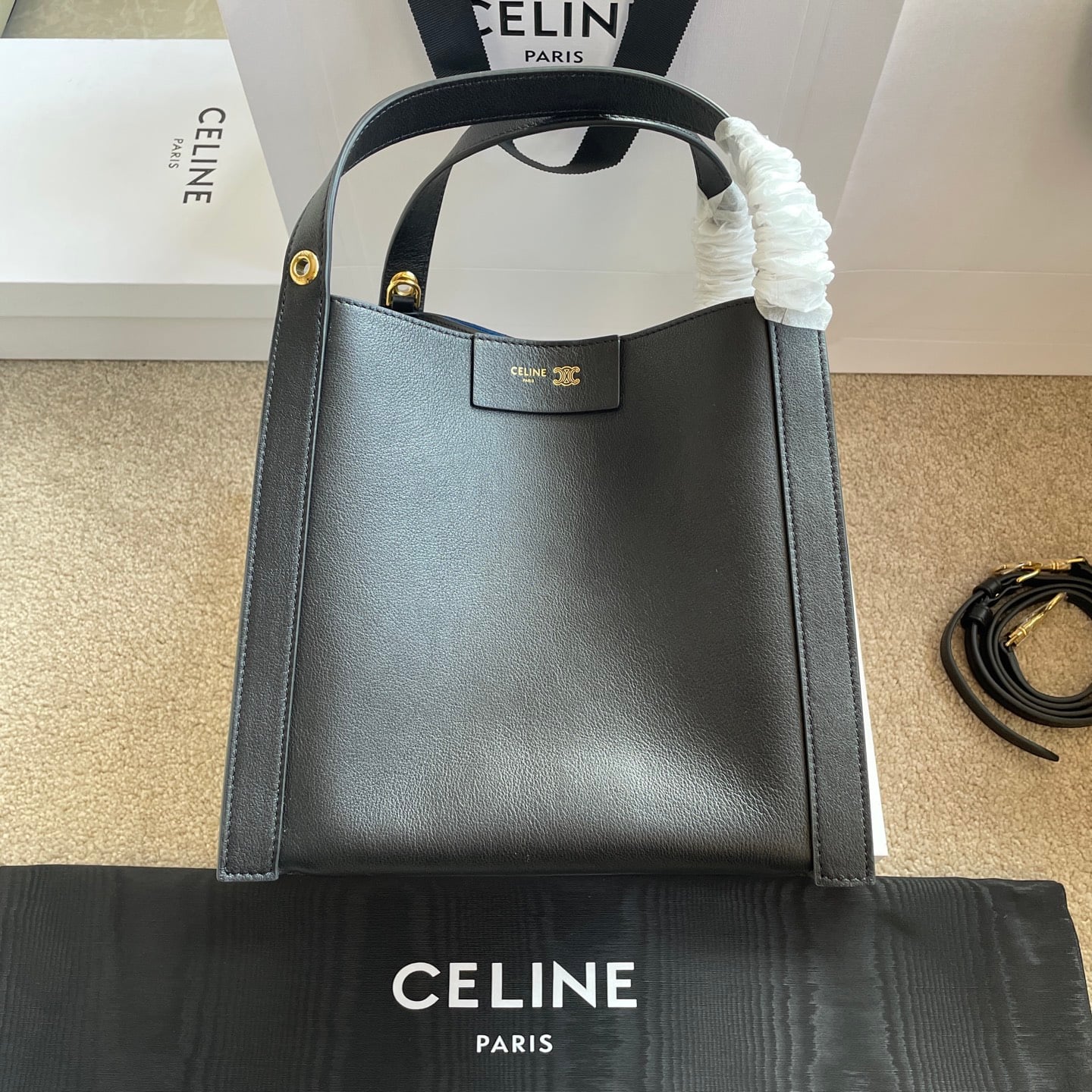 Cube - 124182 - 538F16 Celine 124182